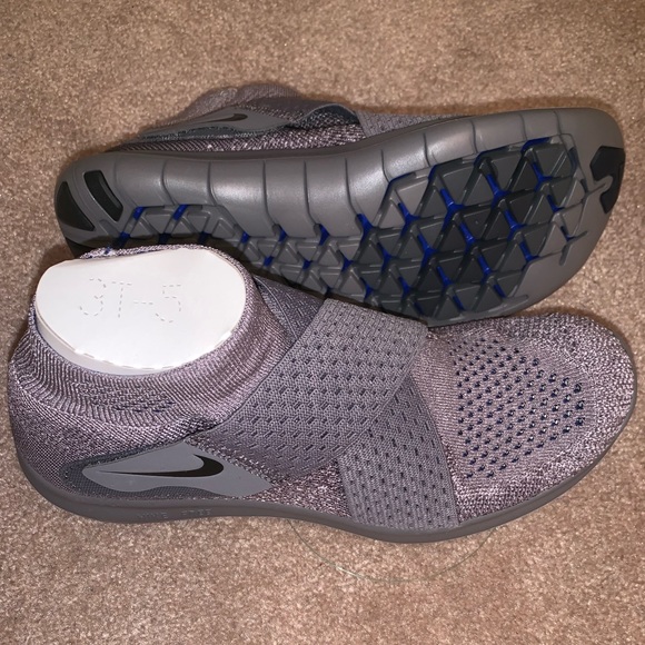 Nike Shoes - brand new Nike Free RN Motion FlyKnit shoes Nike Shoes - brand new Nike Free RN Motion FlyKnit shoes